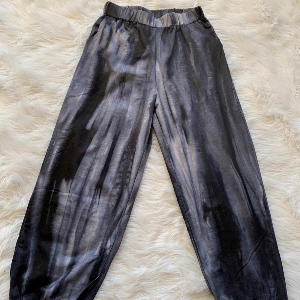 Boho sweatpants pocket in back